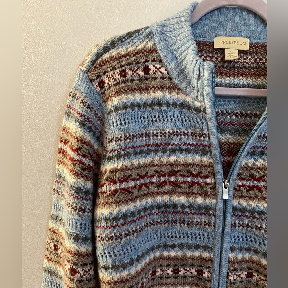 Appleseed’s Sweater/ Cardigan - Picture 6 of 9